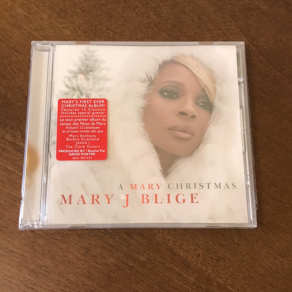 ✨HOST PICK✨ Sealed, Mary J Blige A Mary Christmas 2013, CD